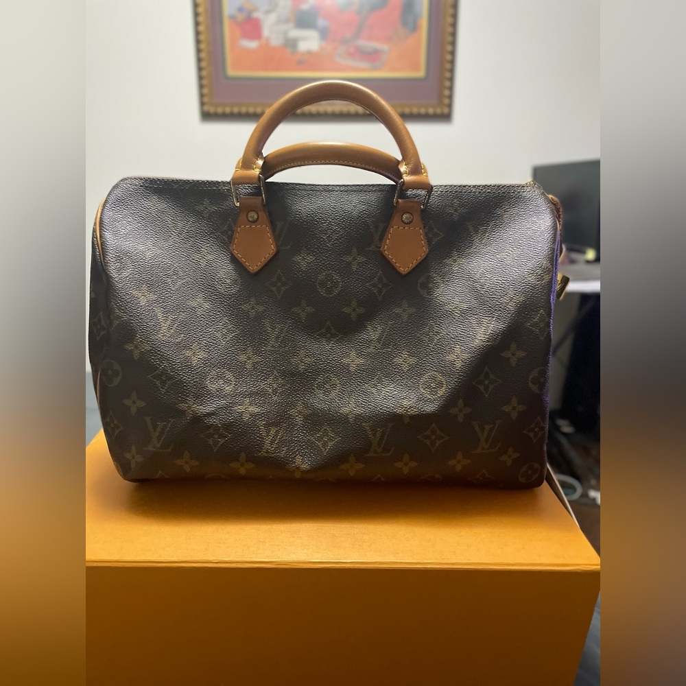 Authentic Vintage Louis Vuitton Speedy 35